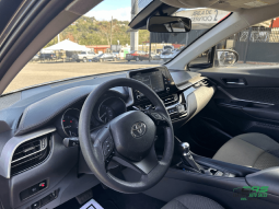 
										2022 Toyota C-HR LE full									