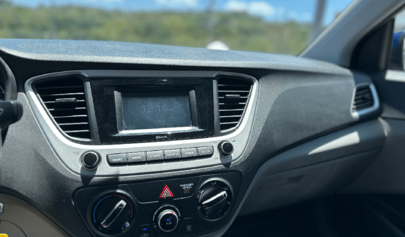 
2022 Hyundai Accent full									