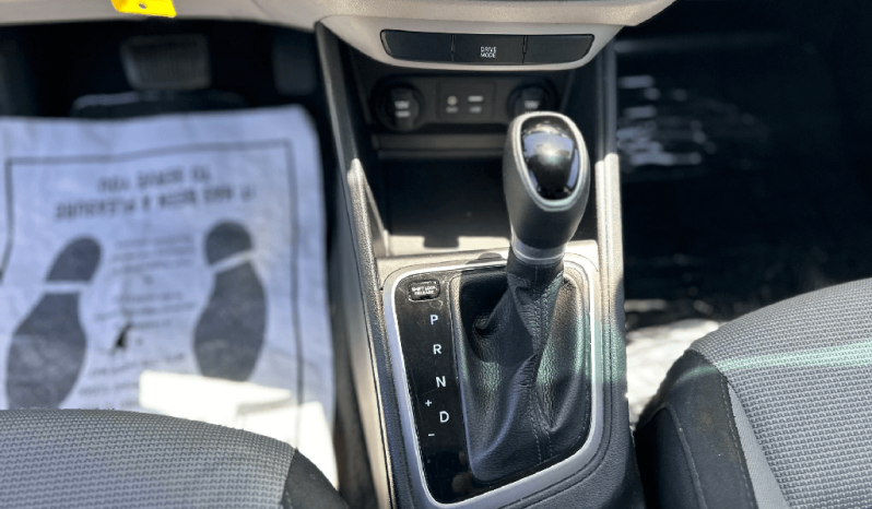 
2022 Hyundai Accent full									