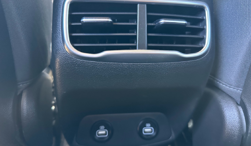 
2021 Hyundai Santa FE full									