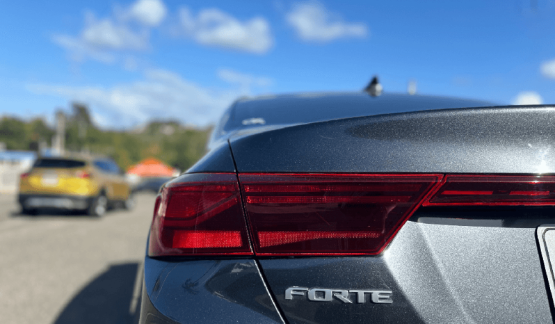 
								2023 KIA Forte – Poco Millage full									