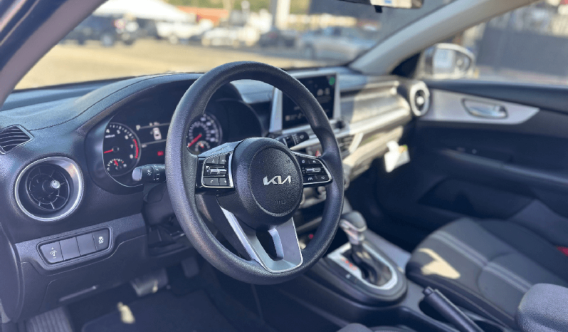 
								2023 KIA Forte – Poco Millage full									