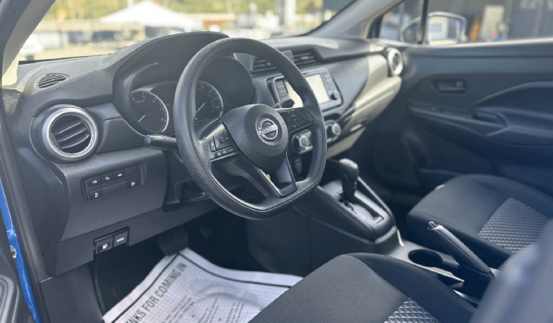 
2023 Nissan Versa Pagos Bajitos full									