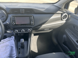 
2023 Nissan Versa Pagos Bajitos full									
