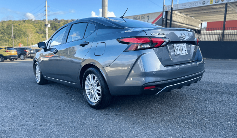 
								2023 Nissan Versa Pagos Comodos full									