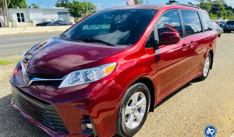 toyota sienna 2018 1